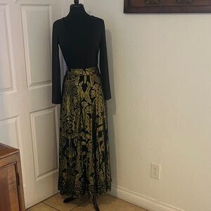 Soft Surroundings Black and Gold A-Line Skirt